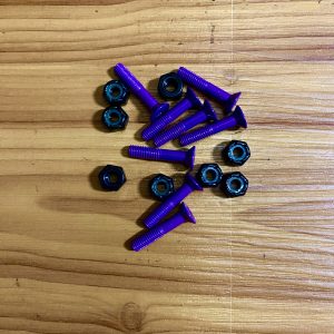 Tornillos tipo cruz Morado
